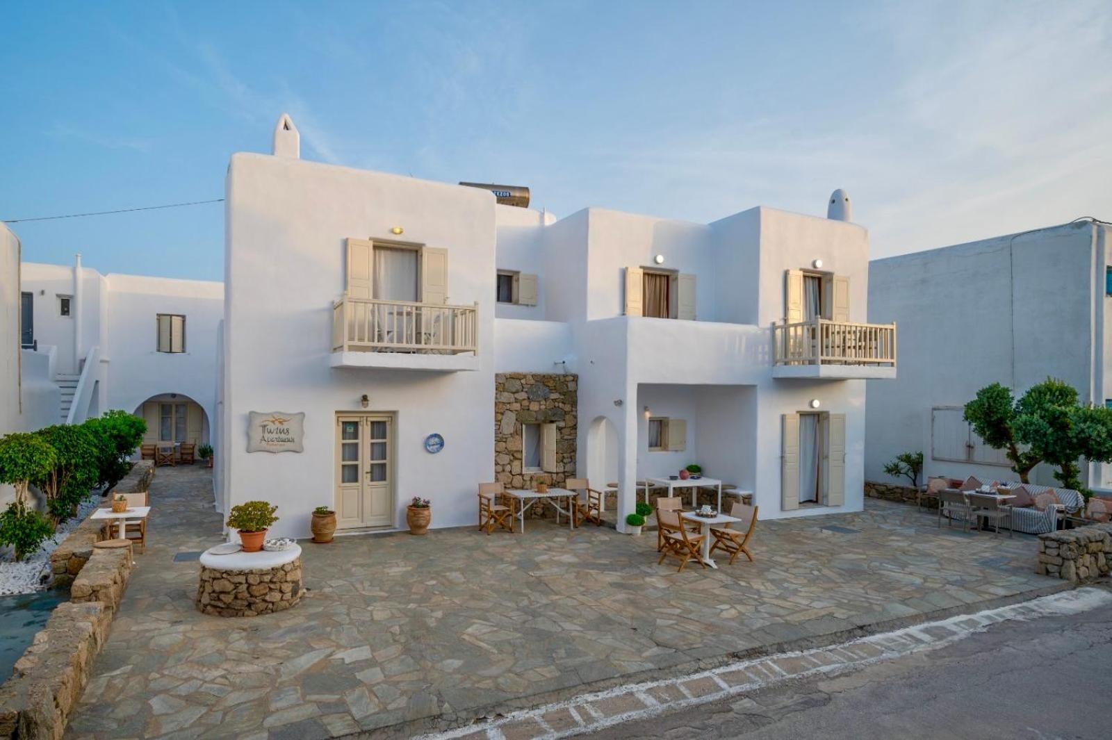 Twins-trisa * Ornos (Mykonos)